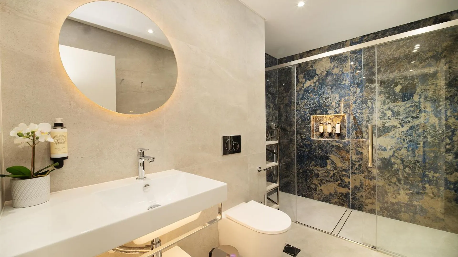 Safira Suites 102 Funchal  Portugal